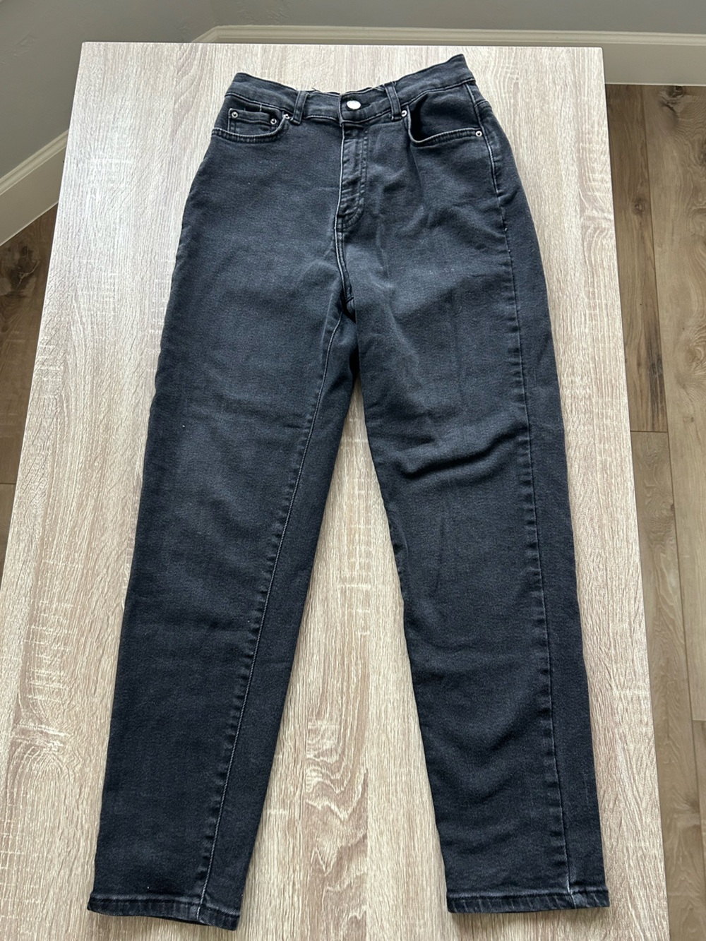 Gina Tricot black jeans